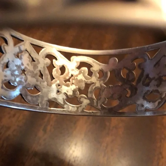 Vintage Brighton Scroll Heartbangle bracelet